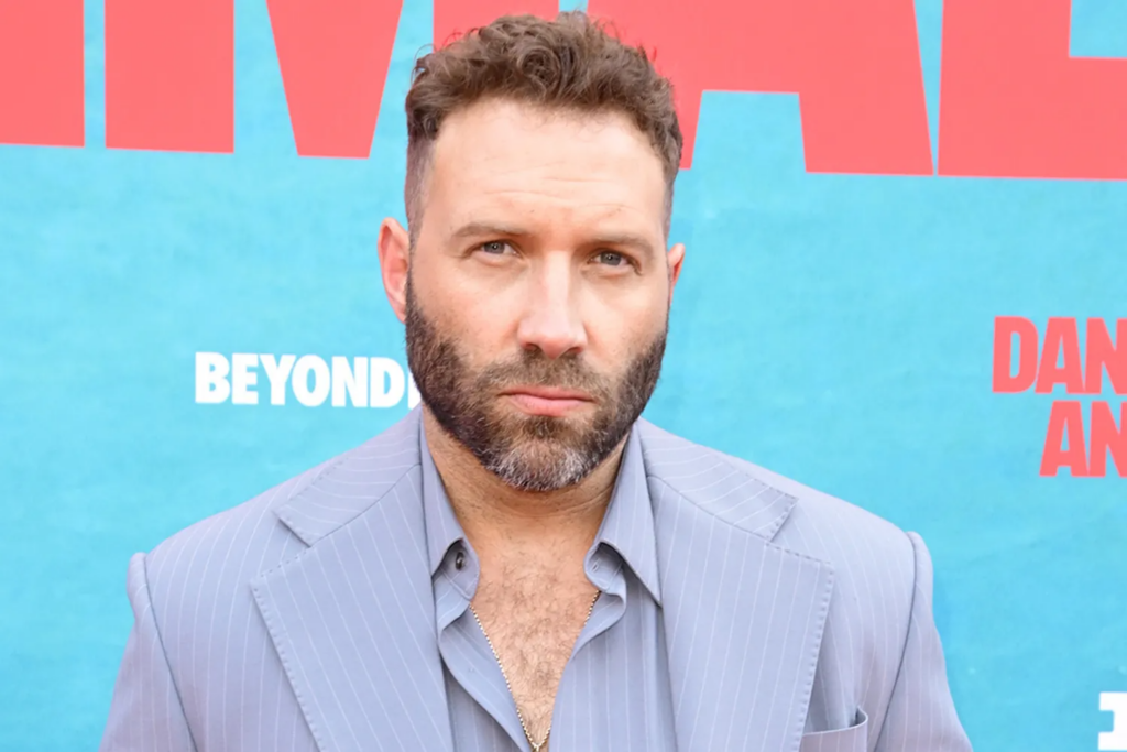 Jai courtney dangerous animals premiere 051326 1 2b19f4d06b7247979cf22734b19ae2cc